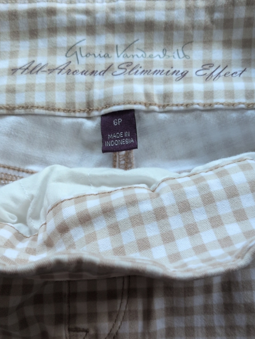 Gloria Vanderbilt Beige and White Gingham Pants